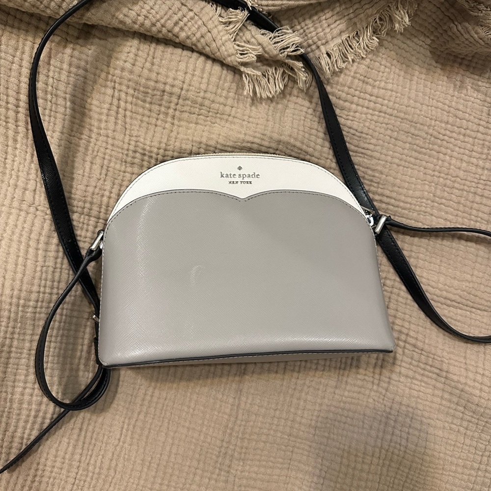 Kate Spade Peyton Gray and White Crossbody Bag